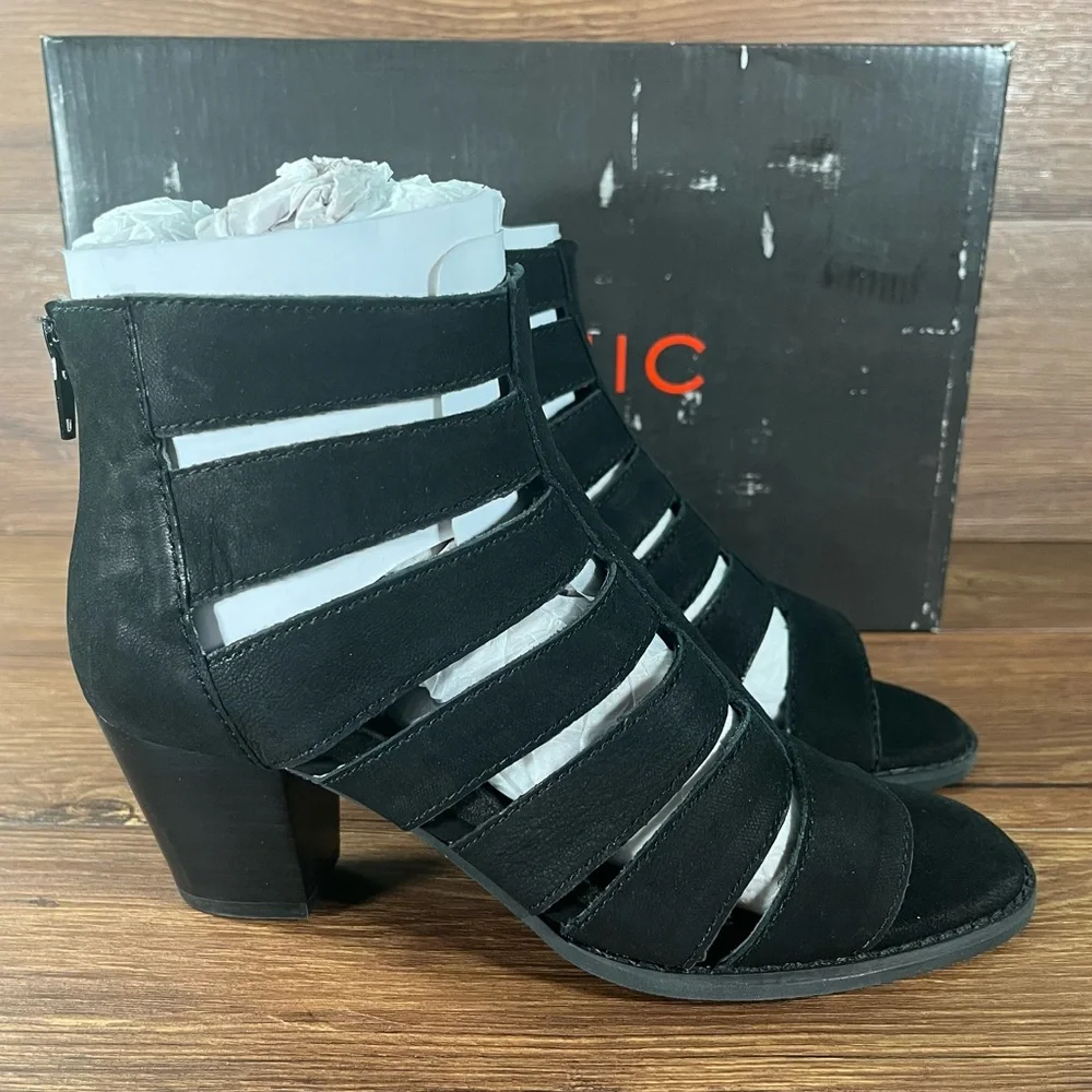 VIONIC Harlow Black Leather Wedge Sandals Women’s Size 6.5 Shoes Gladiator
